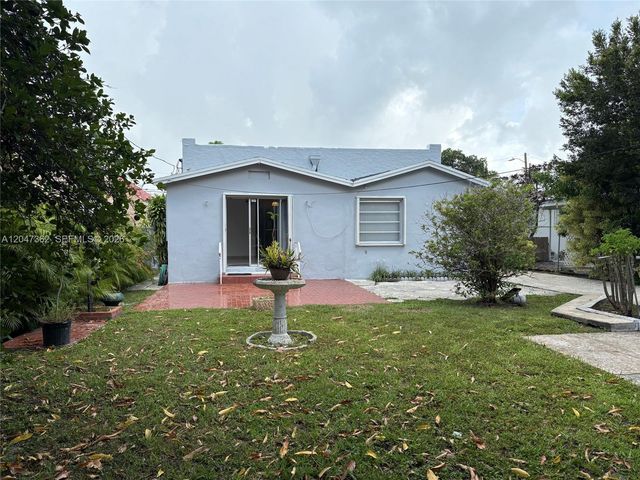 2928 SW 15th St, Miami, FL 33145