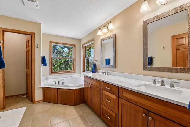 1585 Stoneridge Circle, Long Lake, MN 55356