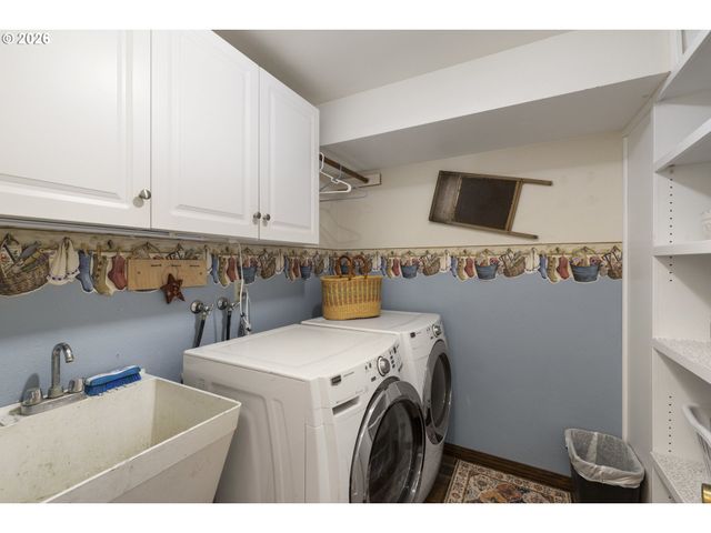 4515 CORDON Rd, Salem, OR 97305