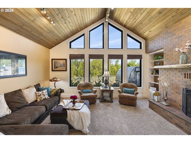 4515 CORDON Rd, Salem, OR 97305