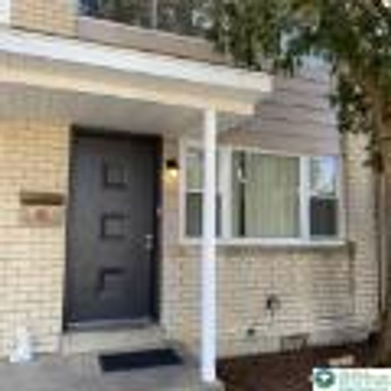 704 Mohawk St, Allentown City, PA 18103