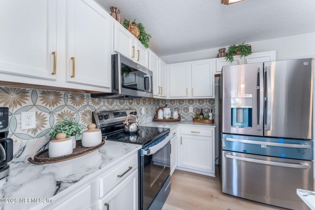 8629 BUTTERCUP Street, Jacksonville, FL 32210