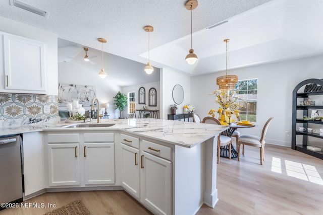 8629 BUTTERCUP Street, Jacksonville, FL 32210