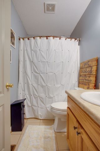 2233 Fall River Rd, Leoma, TN 38468