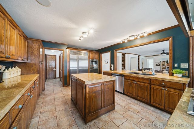 4704 W 88th Street, Tulsa, OK 74132