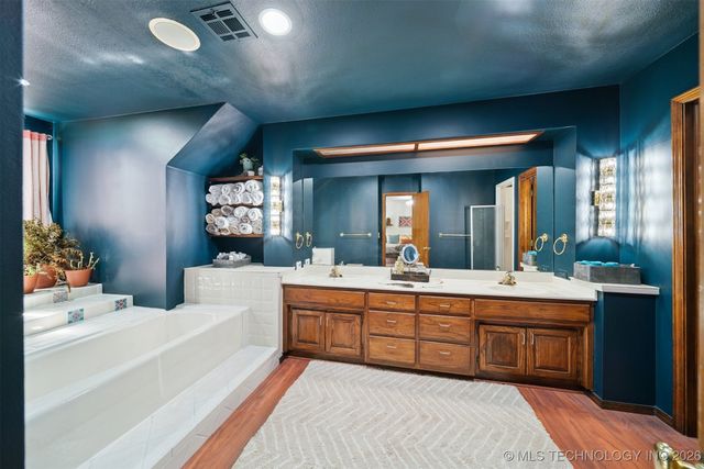 4704 W 88th Street, Tulsa, OK 74132