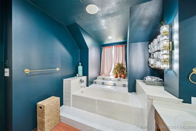 4704 W 88th Street, Tulsa, OK 74132