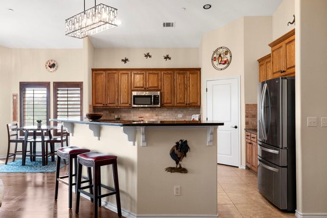 2601 N Quinlan Park RD 401, Austin, TX 78732