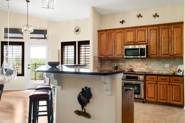 2601 N Quinlan Park RD 401, Austin, TX 78732