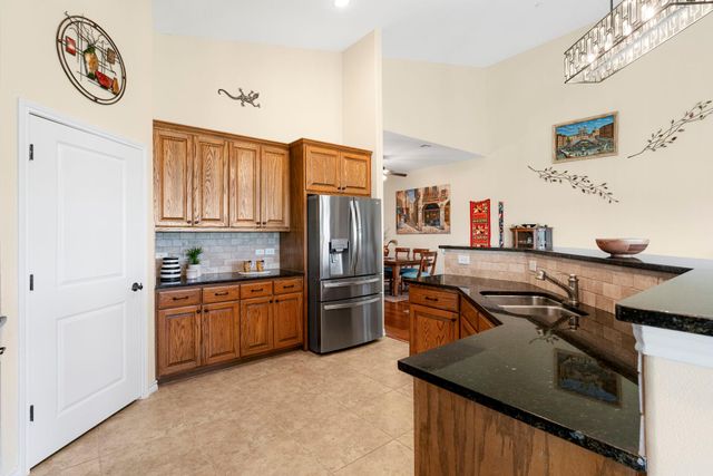 2601 N Quinlan Park RD 401, Austin, TX 78732