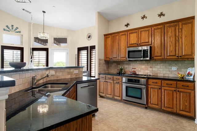 2601 N Quinlan Park RD 401, Austin, TX 78732