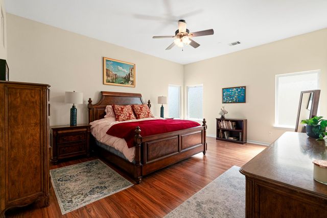 2601 N Quinlan Park RD 401, Austin, TX 78732