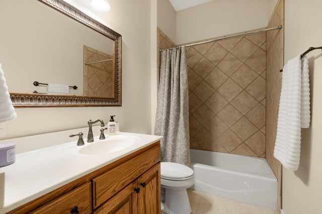 2601 N Quinlan Park RD 401, Austin, TX 78732