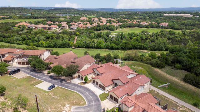 2601 N Quinlan Park RD 401, Austin, TX 78732