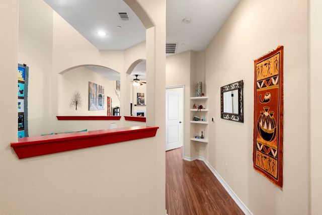 2601 N Quinlan Park RD 401, Austin, TX 78732