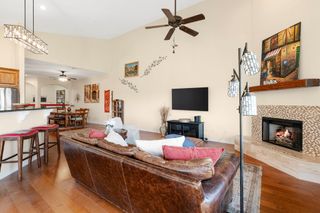 2601 N Quinlan Park RD 401, Austin, TX 78732