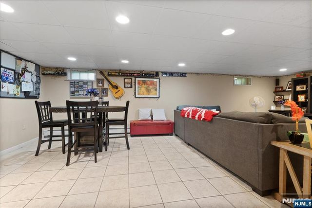 7 Maitland Avenue, Hawthorne, NJ 07506