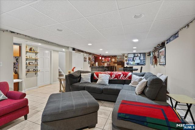 7 Maitland Avenue, Hawthorne, NJ 07506
