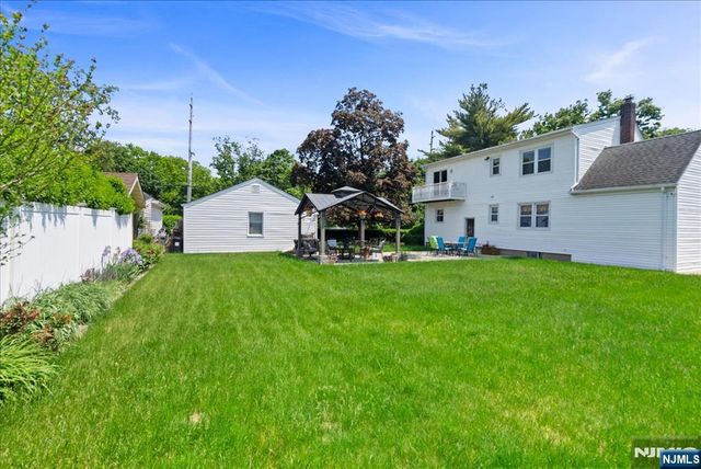7 Maitland Avenue, Hawthorne, NJ 07506