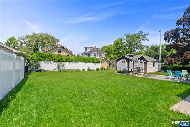 7 Maitland Avenue, Hawthorne, NJ 07506