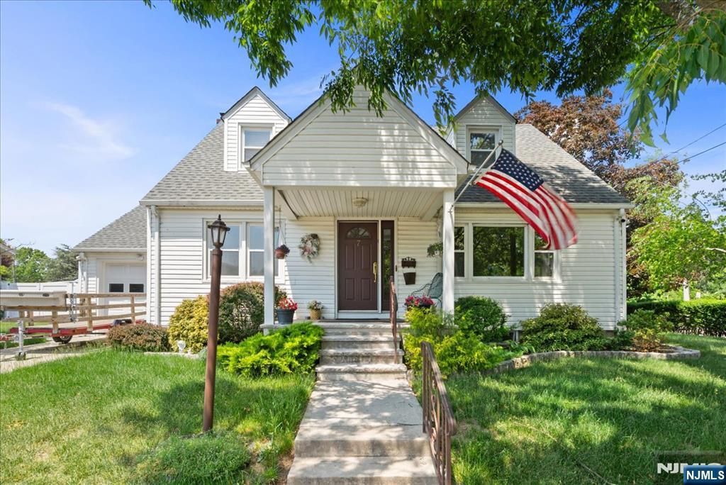 7 Maitland Avenue, Hawthorne, NJ 07506