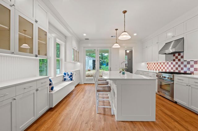 510 E 39th ST, Austin, TX 78751