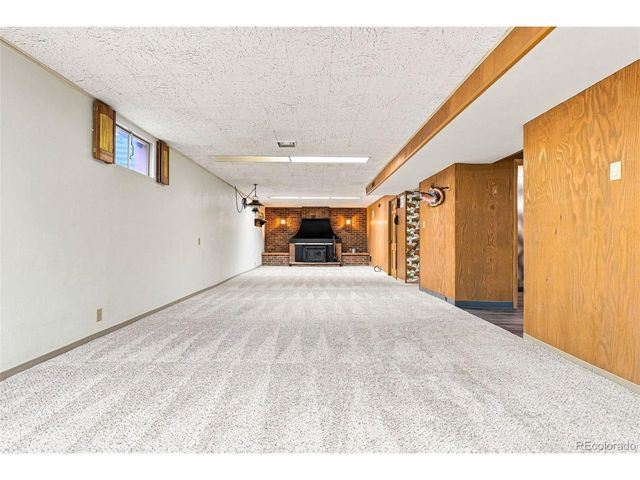 8665 W 21st Ave, Denver, CO 80215