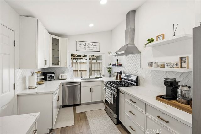 42370 Cosmic, Temecula, CA 92592