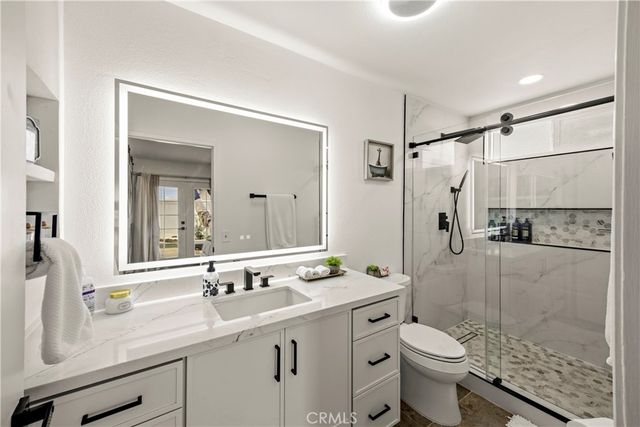 42370 Cosmic, Temecula, CA 92592