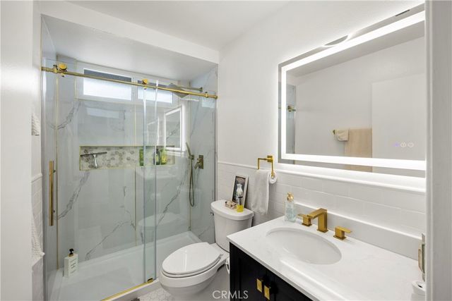 42370 Cosmic, Temecula, CA 92592