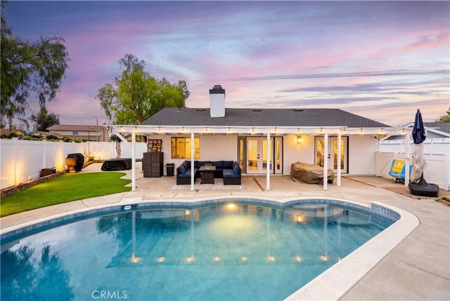 42370 Cosmic, Temecula, CA 92592