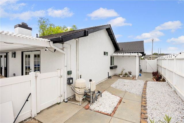 42370 Cosmic, Temecula, CA 92592