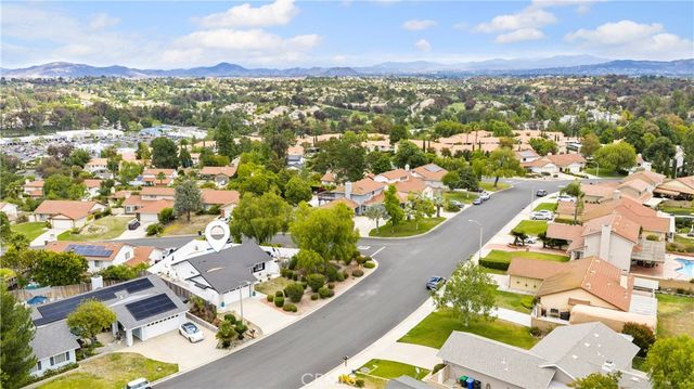 42370 Cosmic, Temecula, CA 92592