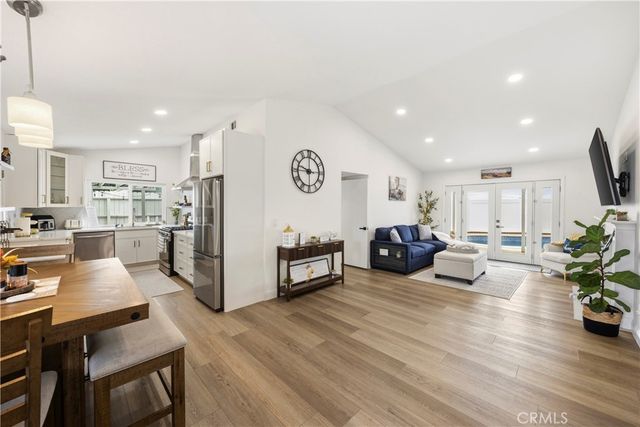 42370 Cosmic, Temecula, CA 92592