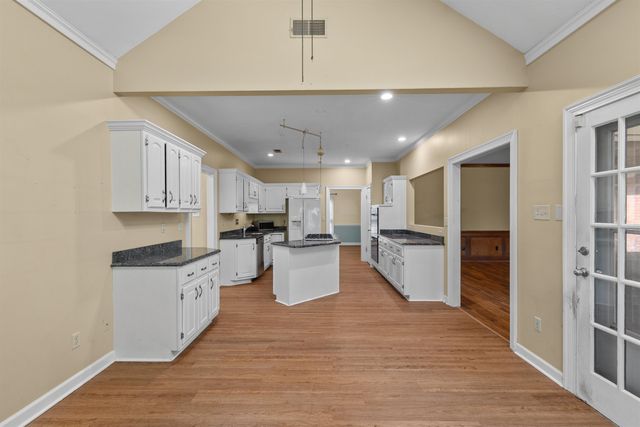7168 EGERTON LN, Germantown, TN 38138