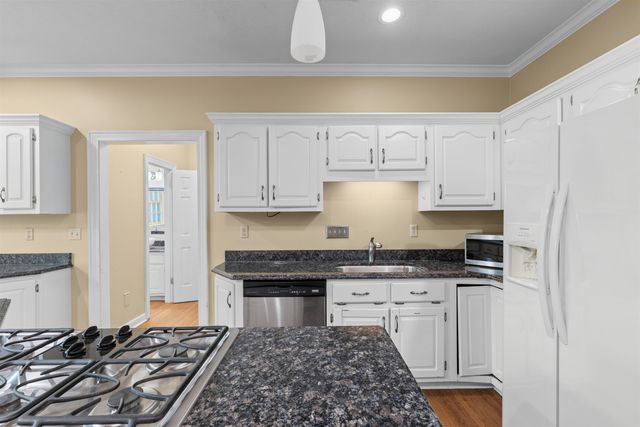 7168 EGERTON LN, Germantown, TN 38138