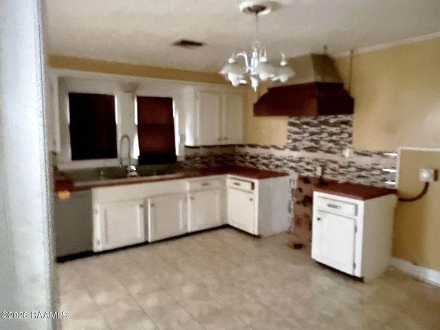 10305 Highway 182, Franklin, LA 70538