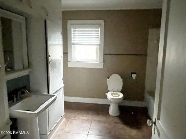 10305 Highway 182, Franklin, LA 70538