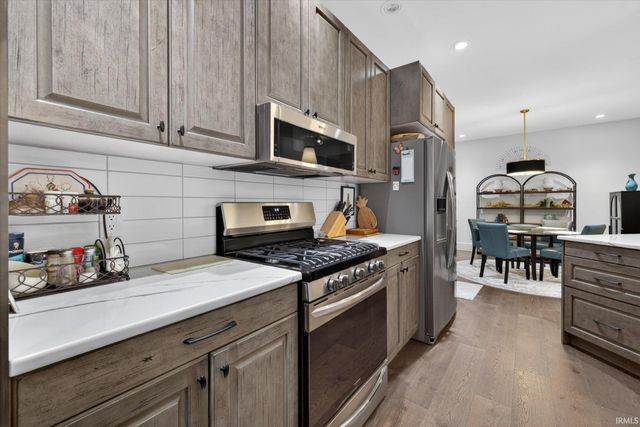 810 Spyglass Hill Drive, Bedford, IN 47421