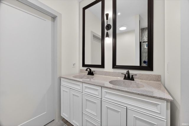 810 Spyglass Hill Drive, Bedford, IN 47421