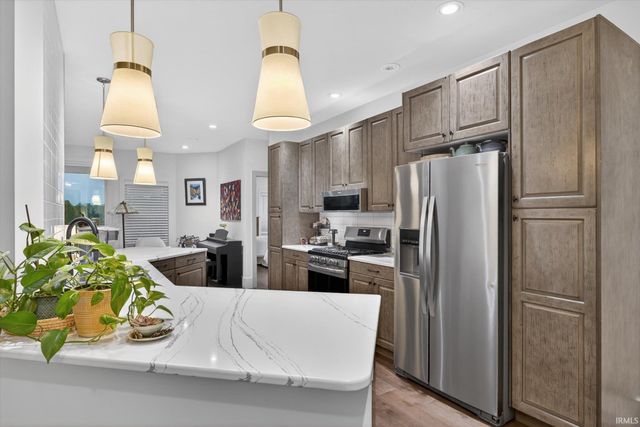810 Spyglass Hill Drive, Bedford, IN 47421