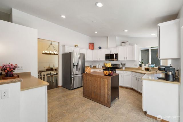 9193 SE Willock Road, Olalla, WA 98359