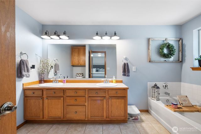 9193 SE Willock Road, Olalla, WA 98359