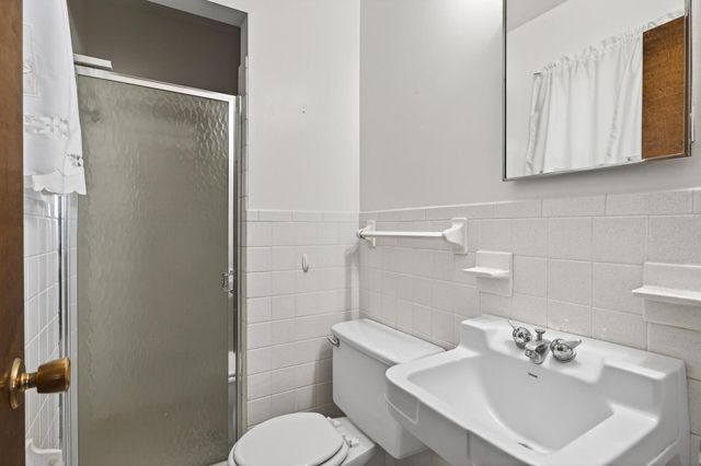 242 Mission Circle, Bloomington, MN 55420