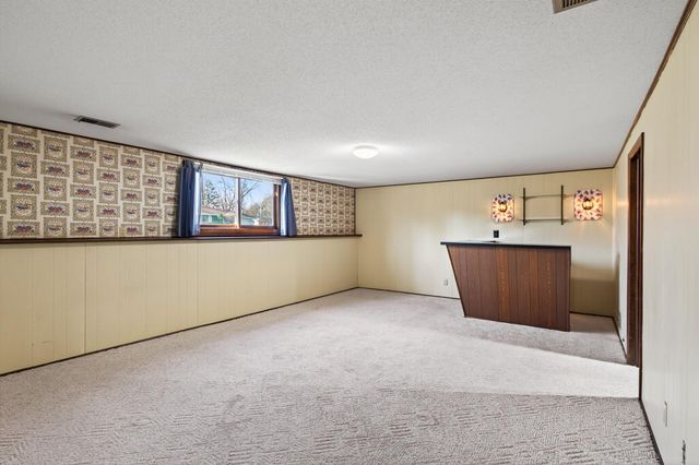 242 Mission Circle, Bloomington, MN 55420