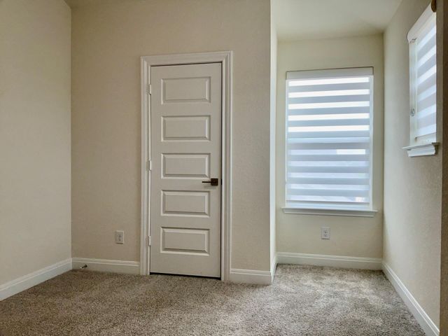 1008 Brenham LN, Leander, TX 78641