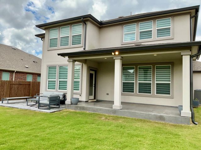 1008 Brenham LN, Leander, TX 78641
