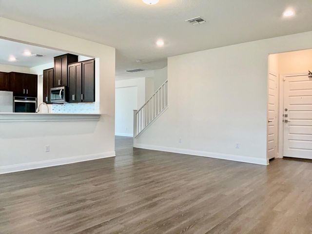 1008 Brenham LN, Leander, TX 78641