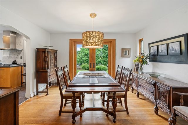 1912 Mount Royal Blvd, Shaler, PA 15116