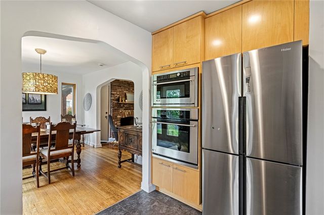 1912 Mount Royal Blvd, Shaler, PA 15116